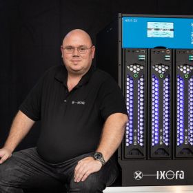 Ixora biedt immersive cooling oplossingen voor standaard 19 Inch racks